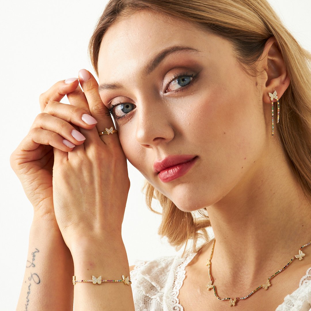 Schmetterling mit Steinen besetzt