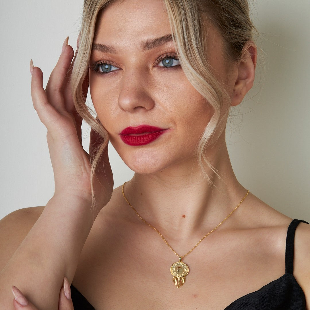 Anhänger Halskette mit Viertel Quasten