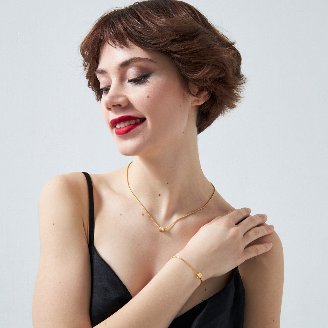 Letter Cube Chain Set