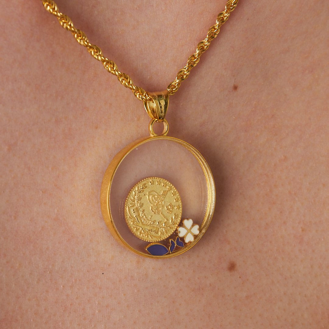 Glückskette aus Glas mit Monogramm