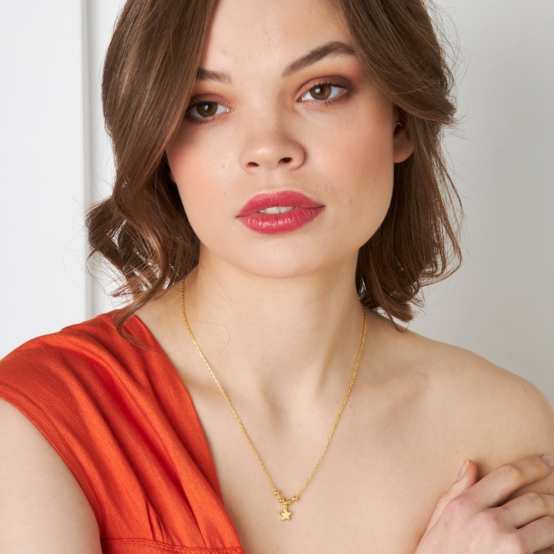 Dorika star necklace