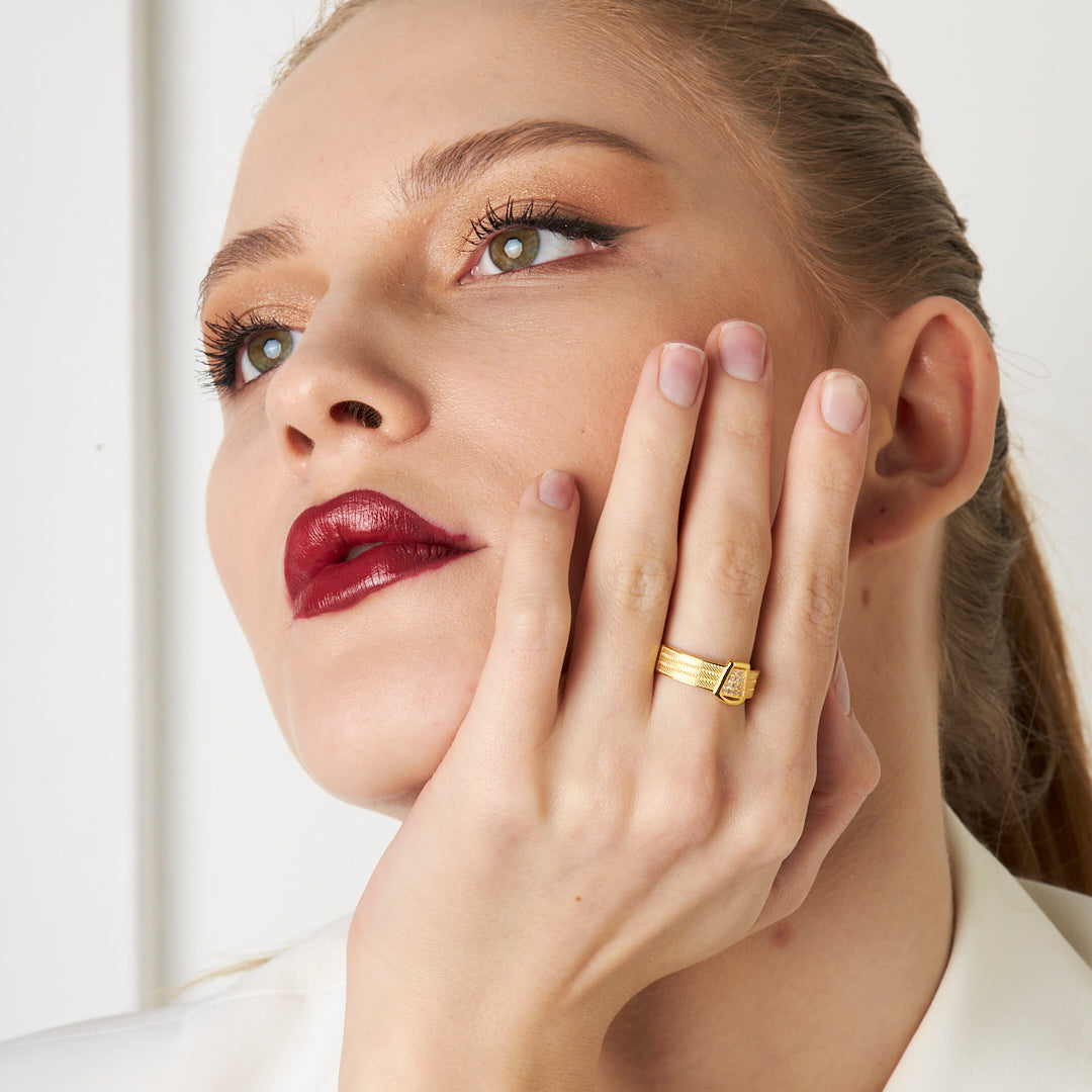 14K GOLD model ring made of willow