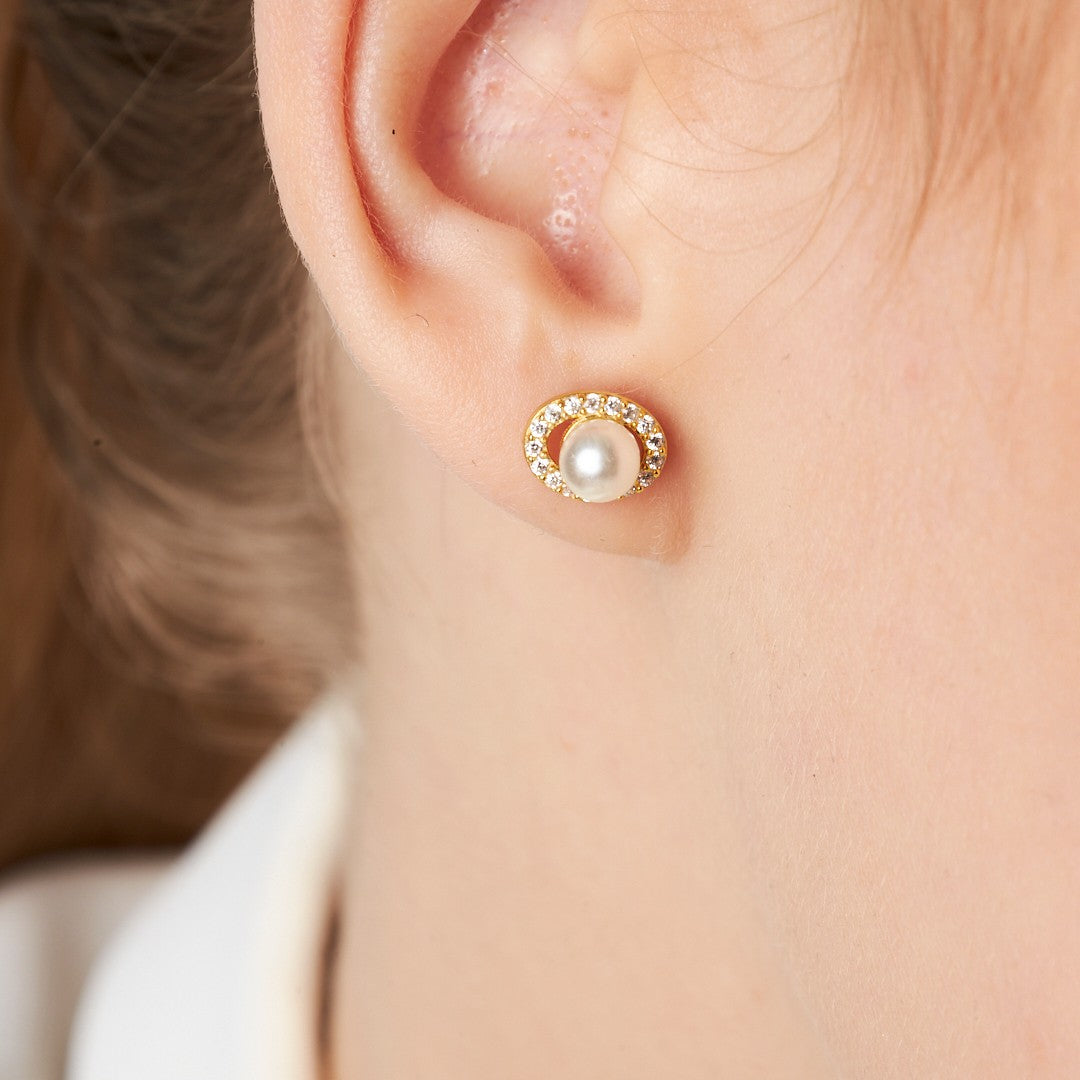 ball earrings with pearls