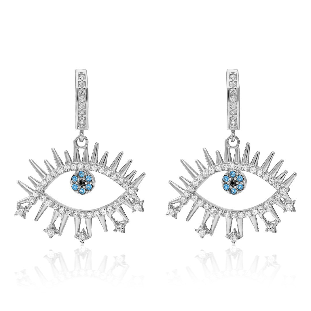 Model earrings with eye effect