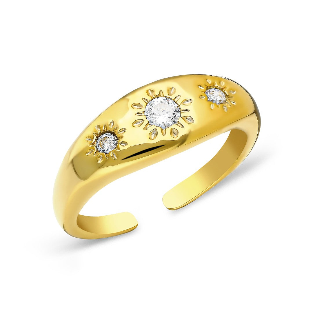 Ring with sun pattern and stones