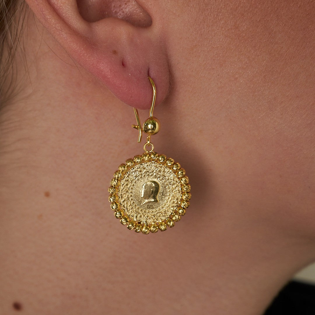 Dorıca Quarter Earrings