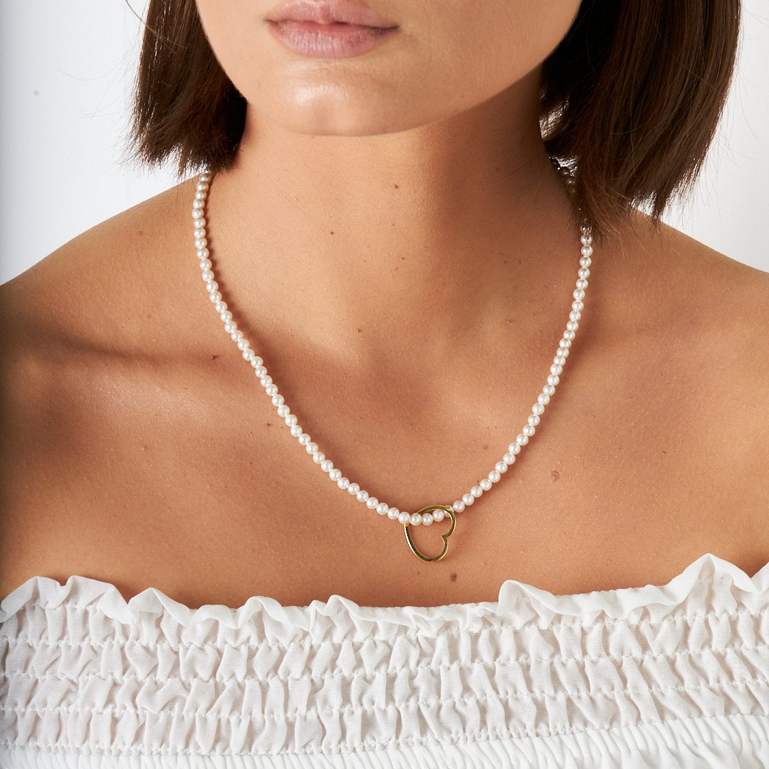 heart necklace with pearls