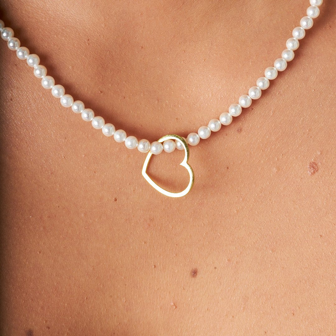 heart necklace with pearls