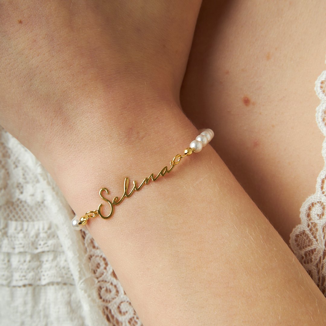 14K GOLD pearl bracelet with name