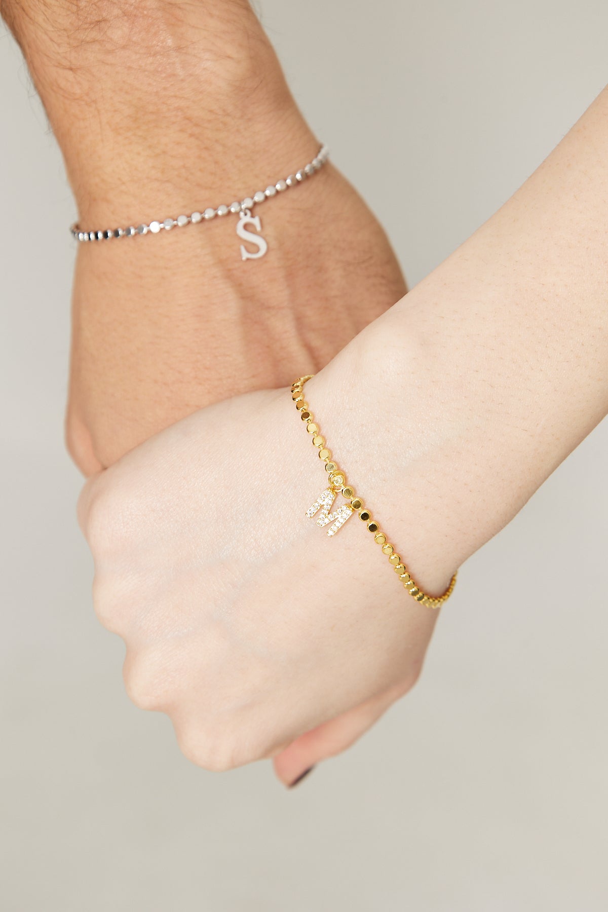 Buchstabe Bulk Chain Couple Armbänder